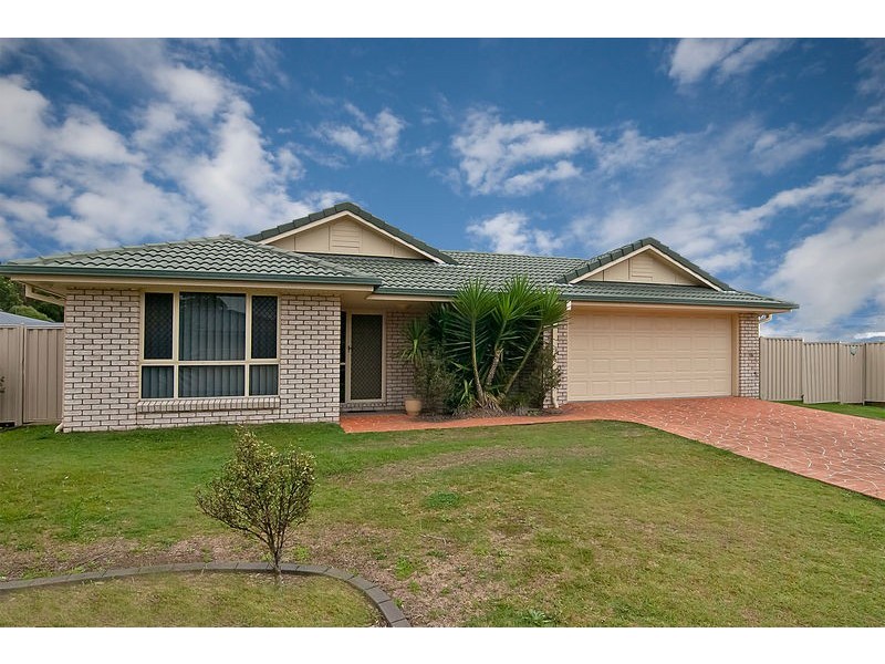 15 Bobbie St, Parkinson QLD 4115