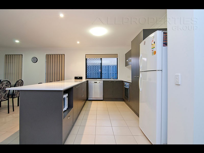 16 Flametree Crescent, Berrinba QLD 4117