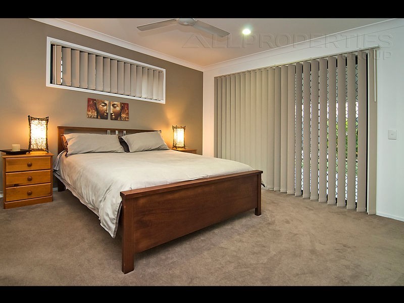16 Flametree Crescent, Berrinba QLD 4117