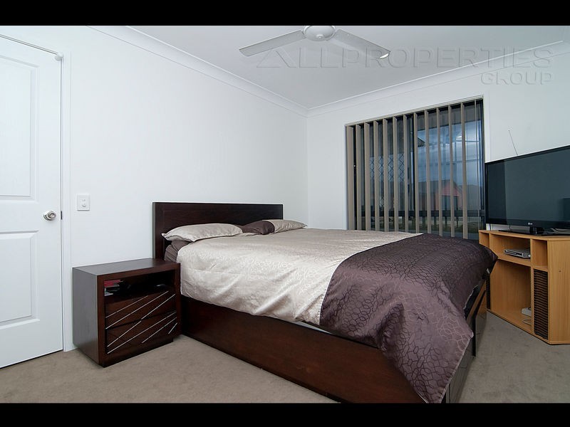 16 Flametree Crescent, Berrinba QLD 4117