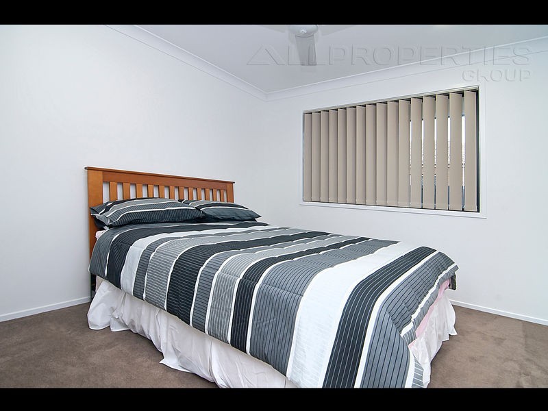16 Flametree Crescent, Berrinba QLD 4117