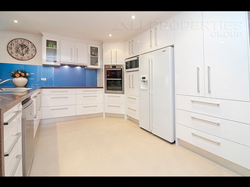 12 Carlisle Pl, Parkinson QLD 4115