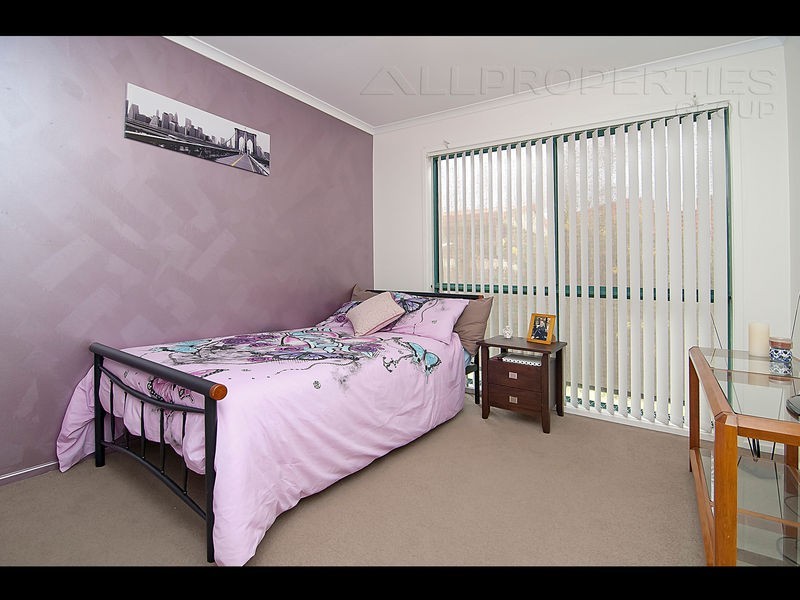 12 Carlisle Pl, Parkinson QLD 4115