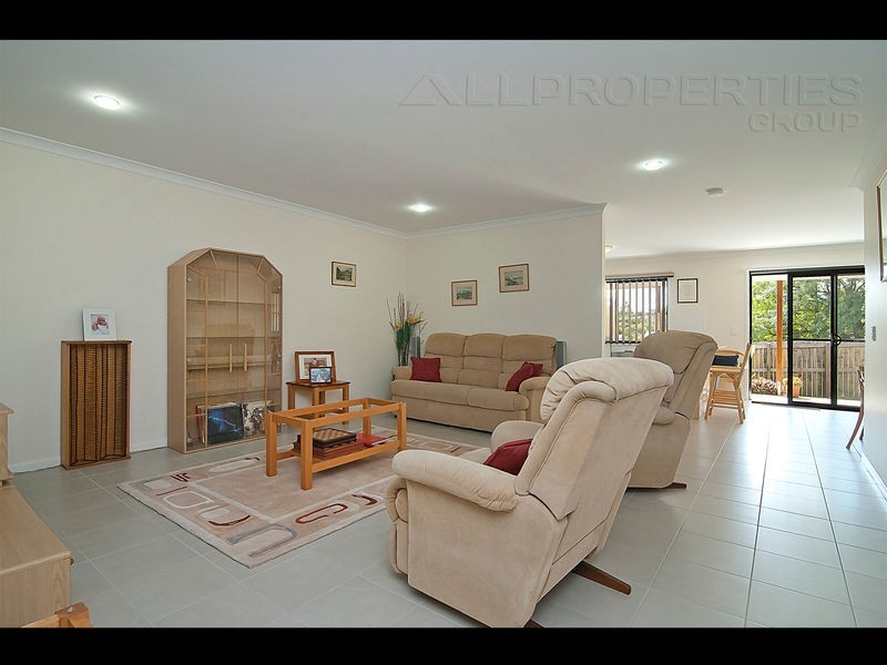 2/24 Colane Street, Redbank Plains QLD 4301