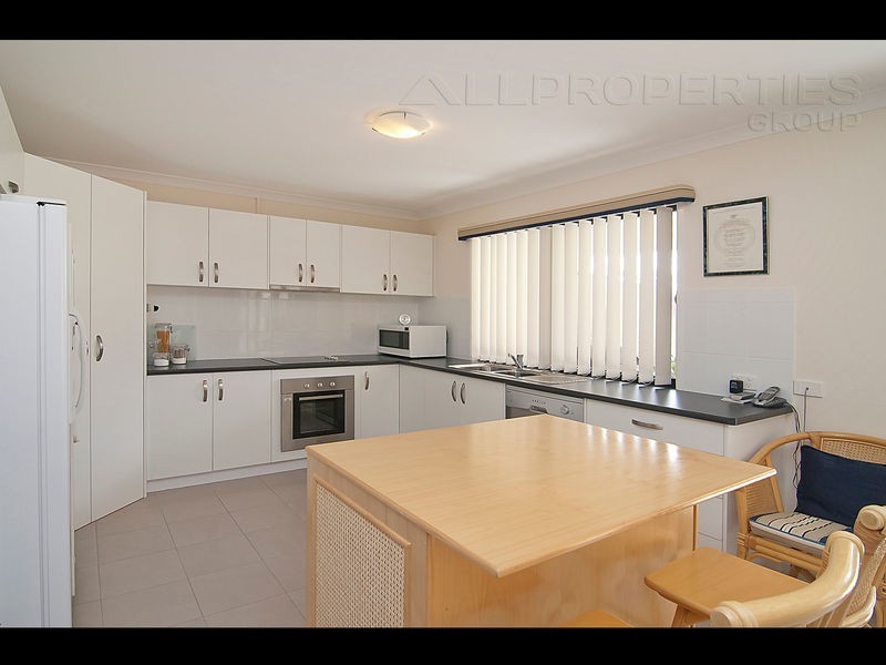 2/24 Colane Street, Redbank Plains QLD 4301