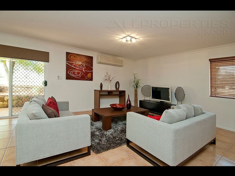 16-24 Chloe Drive, Munruben QLD 4125