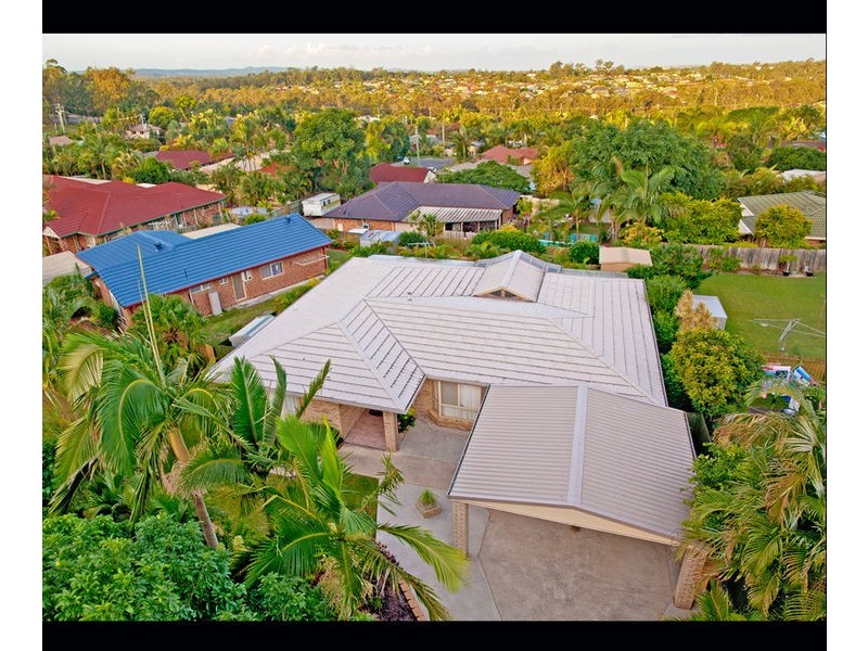 15 Stringybark Street, Regents Park QLD 4118