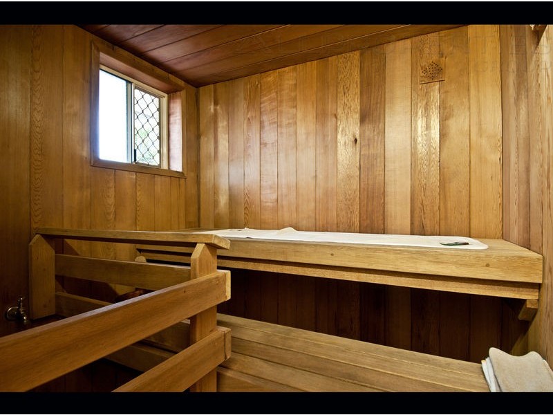 15 Stringybark Street, Regents Park QLD 4118