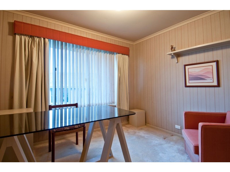 69 VANSITTART ROAD, Regents Park QLD 4118