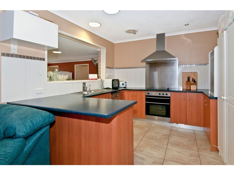 65 CONIFER STREET, Hillcrest QLD 4118