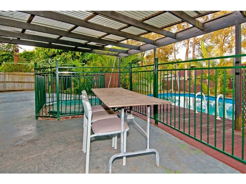 65 CONIFER STREET, Hillcrest QLD 4118