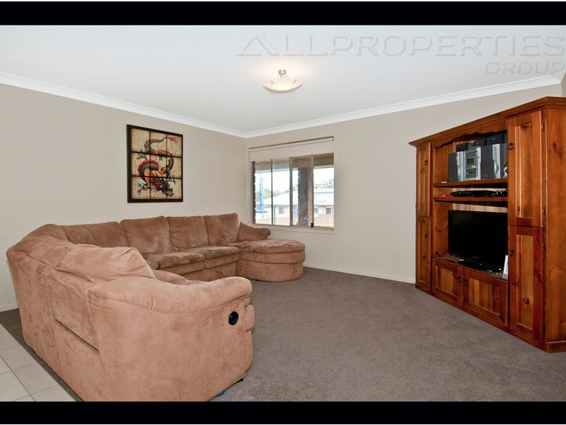 94-96 Carrigan Way, Gleneagle QLD 4285