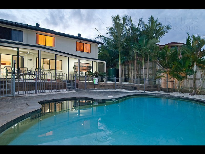 76 Sunflower Crescent, Calamvale QLD 4116