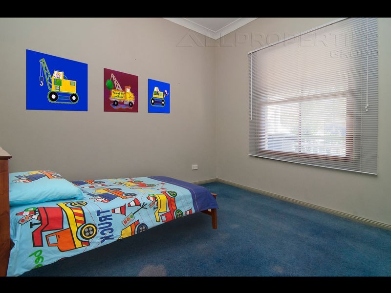 20 Beerwah Place, Forest Lake QLD 4078