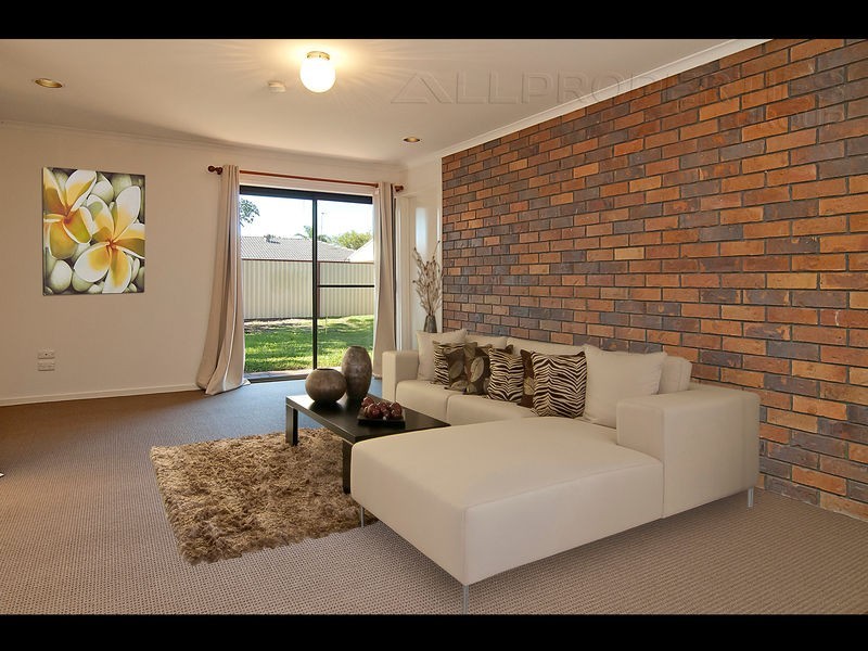 21 Burrinjuck Drive, Coombabah QLD 4216