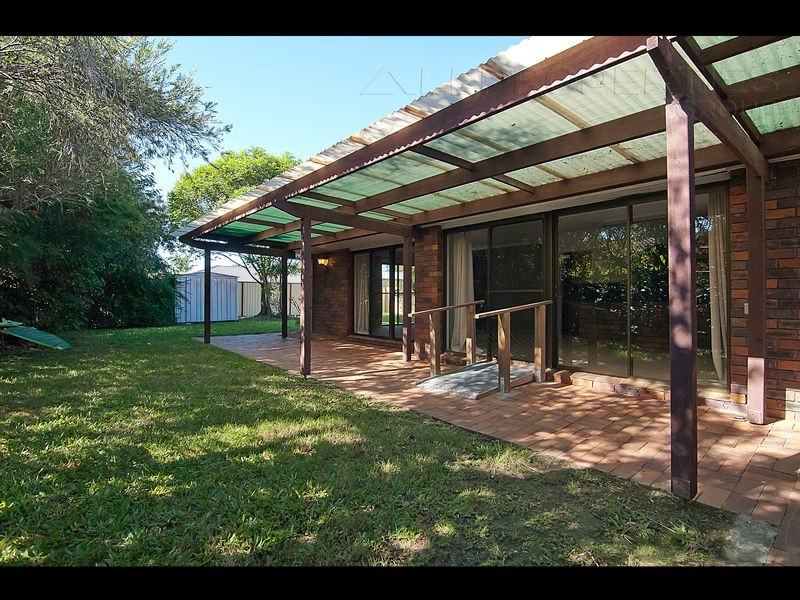 21 Burrinjuck Drive, Coombabah QLD 4216