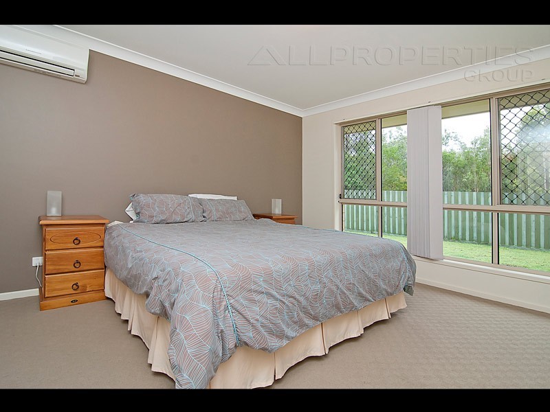 8 Bass Court, Drewvale QLD 4116