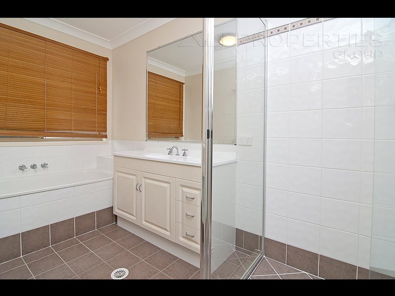 8 Bass Court, Drewvale QLD 4116