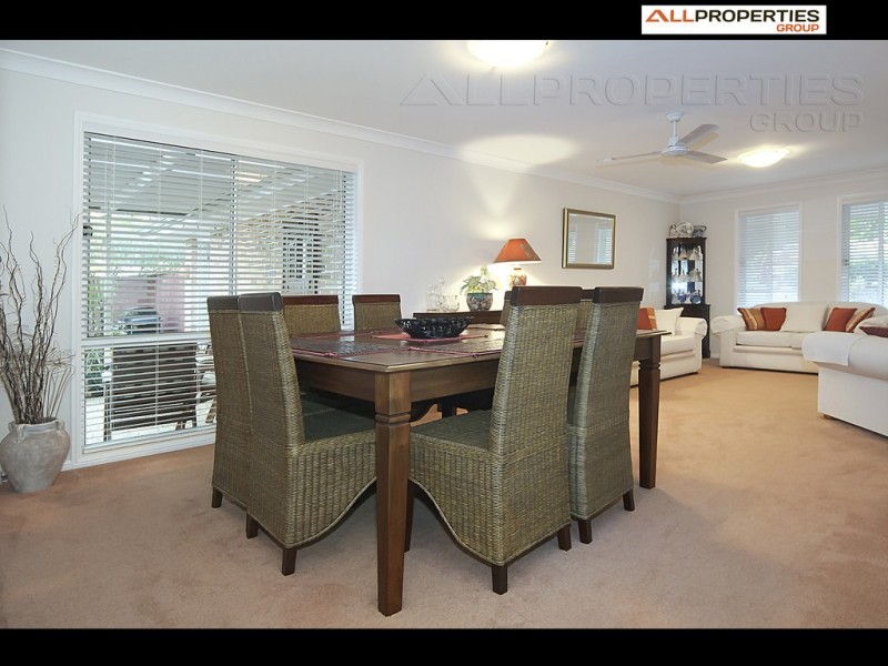 28 Paterson Place, Forest Lake QLD 4078