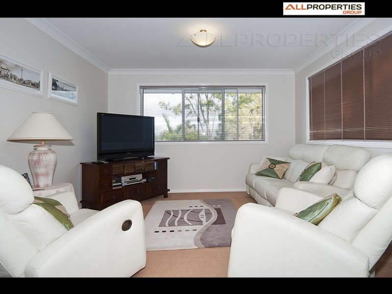 28 Paterson Place, Forest Lake QLD 4078