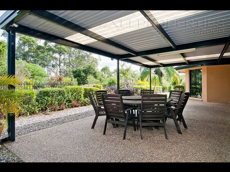 11-17 Creekside Ct, Forestdale QLD 4118