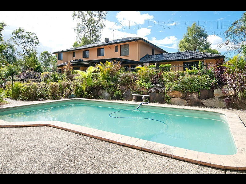 11-17 Creekside Ct, Forestdale QLD 4118