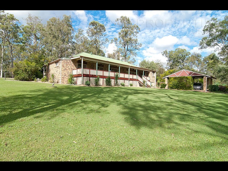 57 Paradise Rd, Forestdale QLD 4118