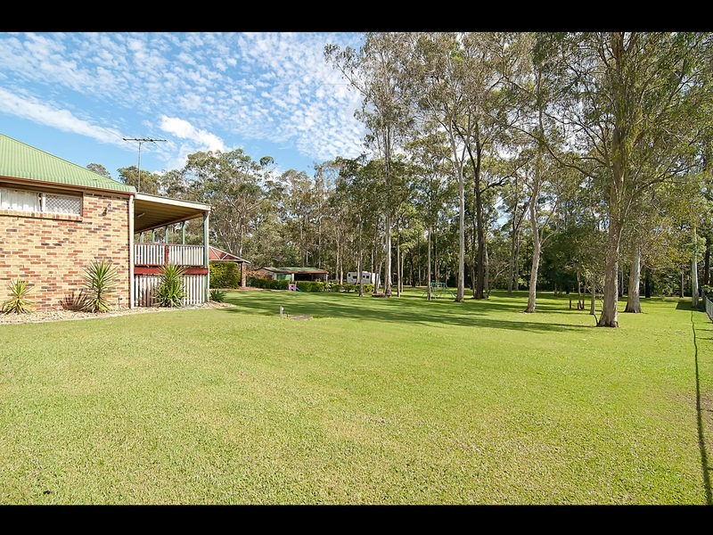 57 Paradise Rd, Forestdale QLD 4118