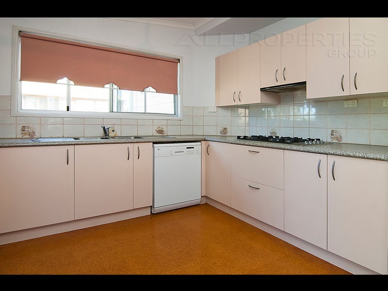 30 Timbertop Ave, Browns Plains QLD 4118