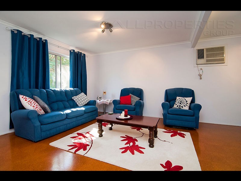 30 Timbertop Ave, Browns Plains QLD 4118