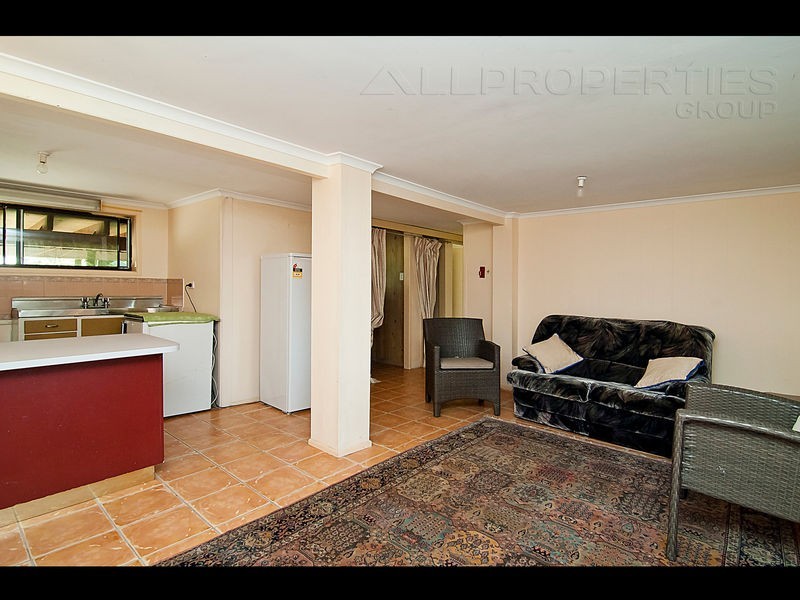 30 Timbertop Ave, Browns Plains QLD 4118