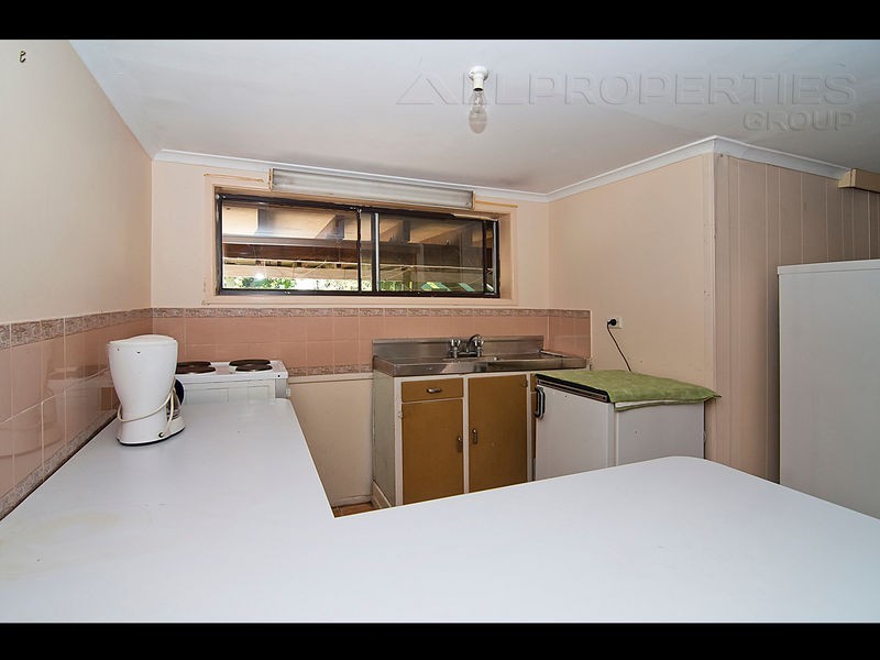 30 Timbertop Ave, Browns Plains QLD 4118
