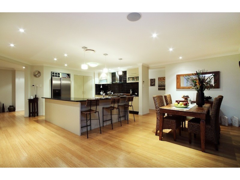 4 Unley Place, Forest Lake QLD 4078