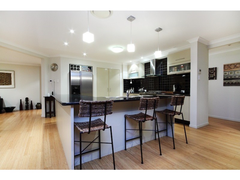 4 Unley Place, Forest Lake QLD 4078