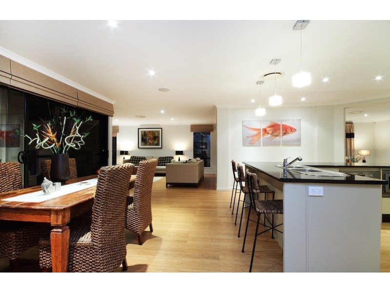 4 Unley Place, Forest Lake QLD 4078