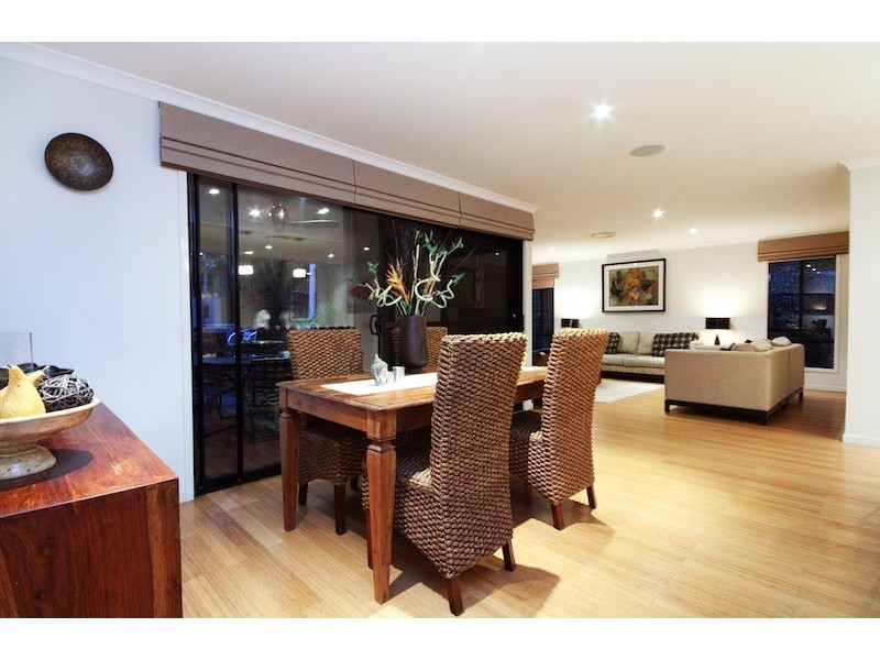 4 Unley Place, Forest Lake QLD 4078