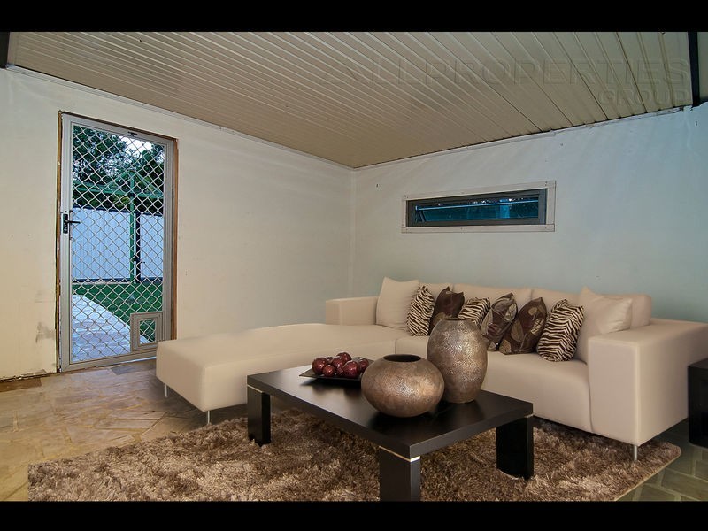 14 MAJESTIC COURT, Regents Park QLD 4118