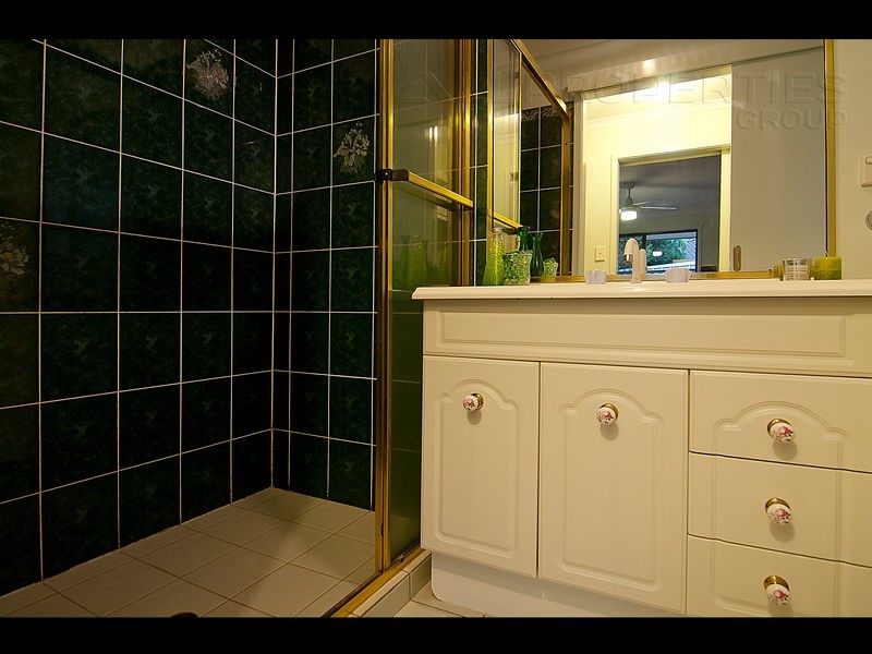 14 MAJESTIC COURT, Regents Park QLD 4118