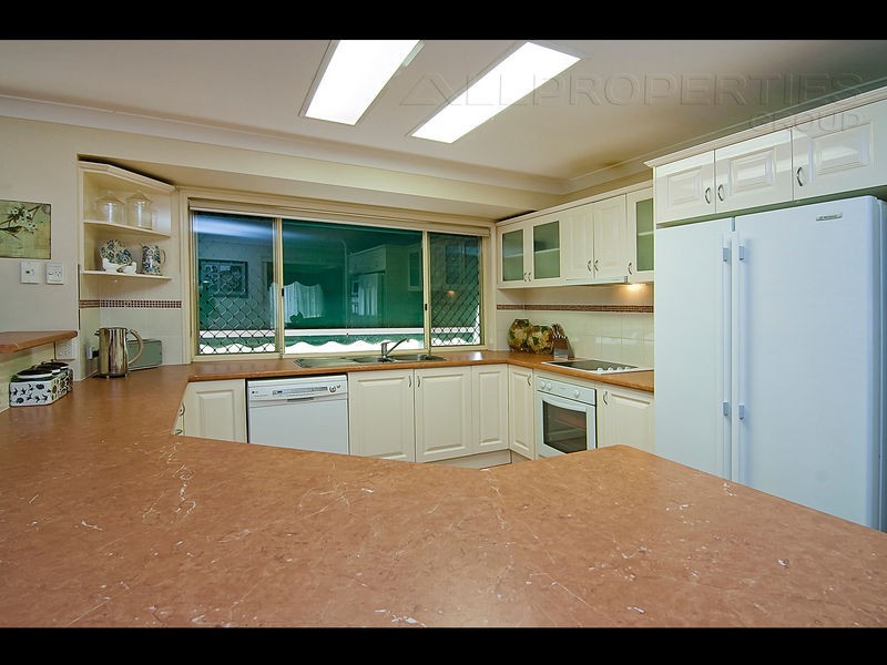 2-8 Palmerston Court, Munruben QLD 4125