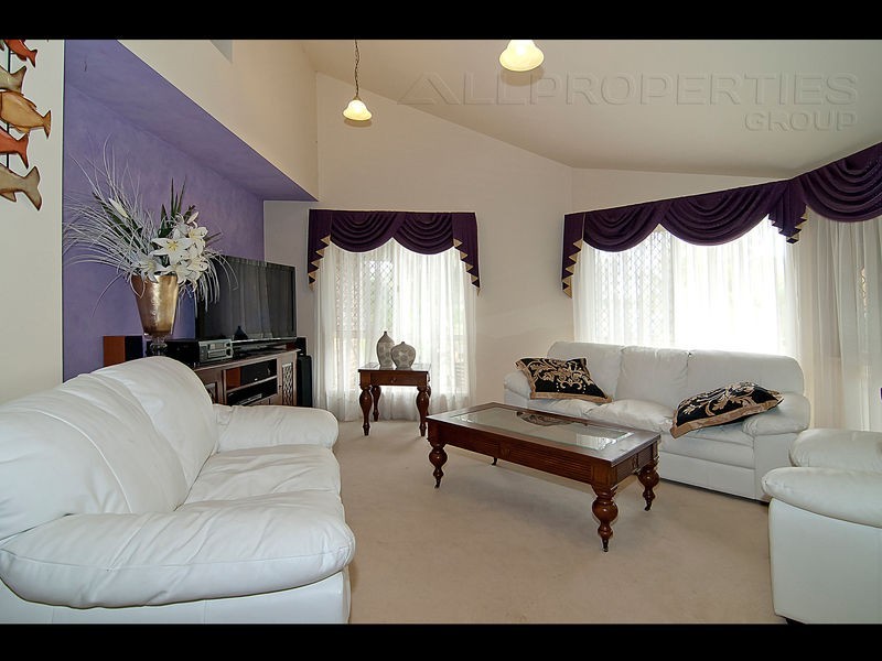 2-8 Palmerston Court, Munruben QLD 4125