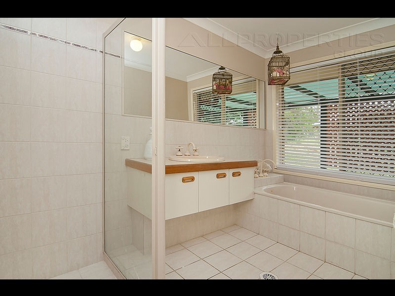 2-8 Palmerston Court, Munruben QLD 4125