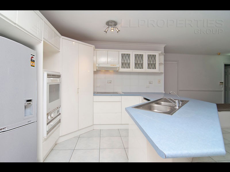 57 Palmerston Court, Munruben QLD 4125