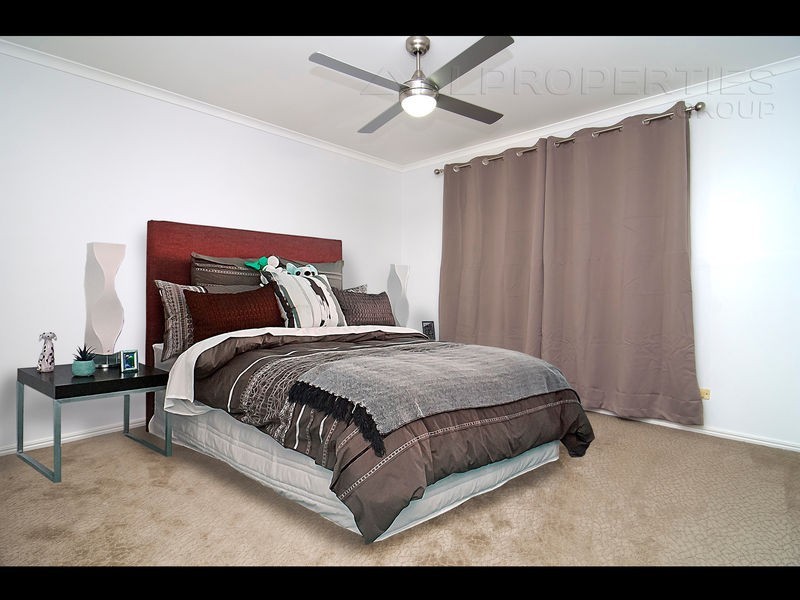 57 Palmerston Court, Munruben QLD 4125