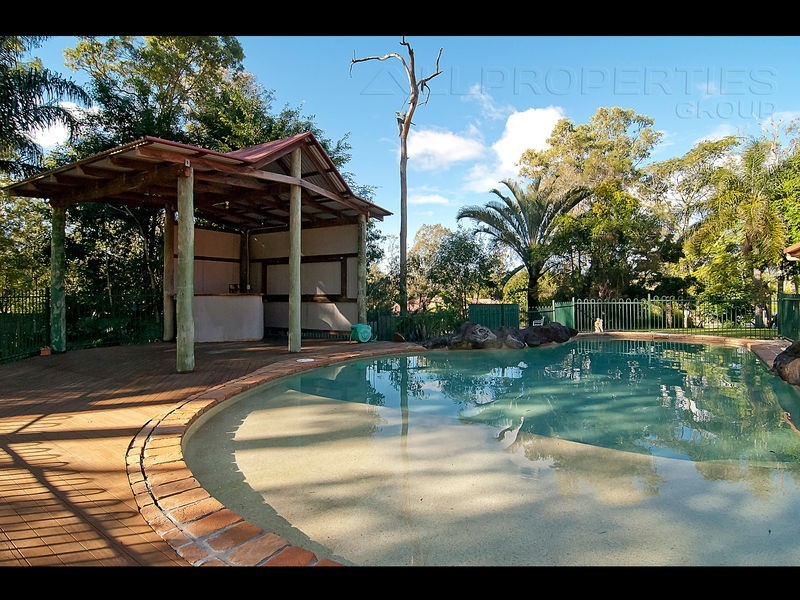 57 Palmerston Court, Munruben QLD 4125