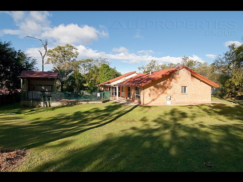 57 Palmerston Court, Munruben QLD 4125