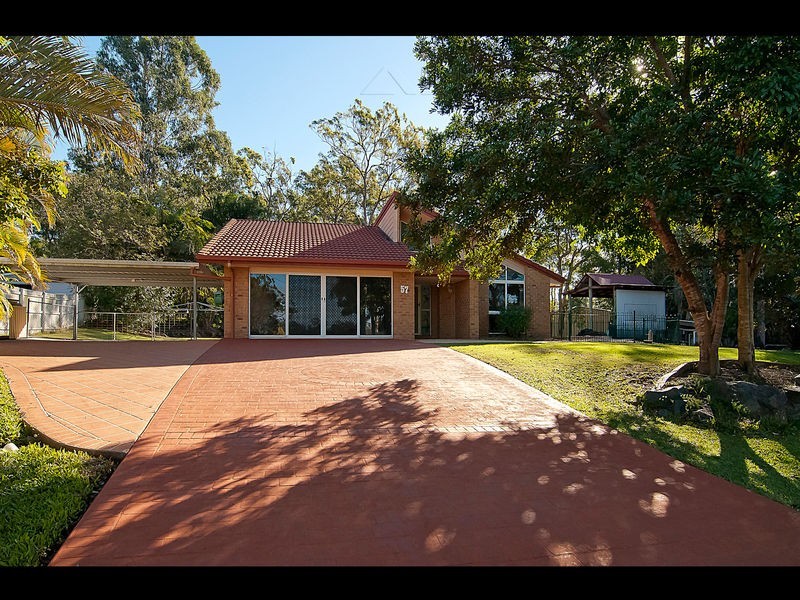 57 Palmerston Court, Munruben QLD 4125