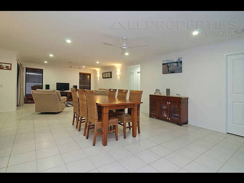 30 Equinox Street, Berrinba QLD 4117