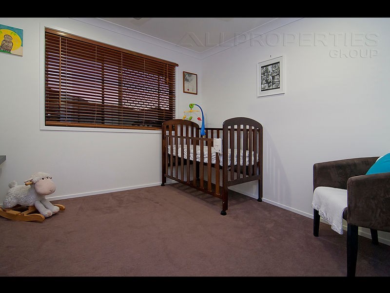 30 Equinox Street, Berrinba QLD 4117