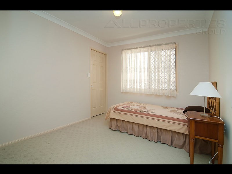 65 Cook St, Forest Lake QLD 4078