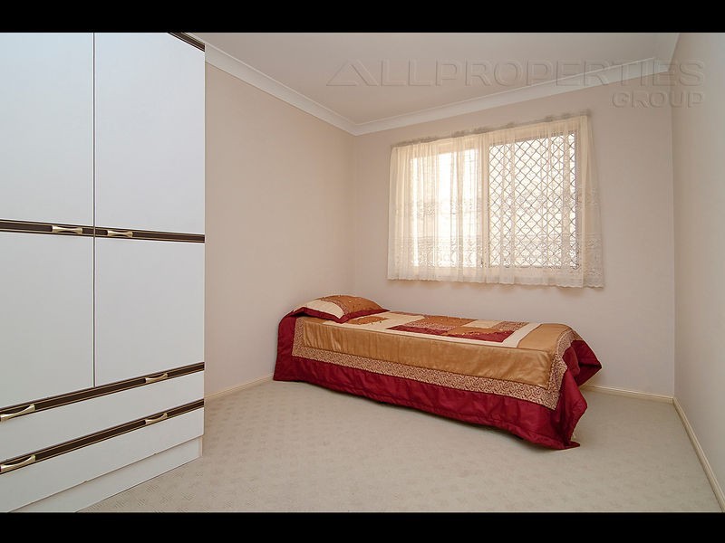 65 Cook St, Forest Lake QLD 4078